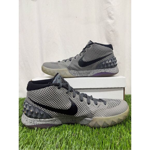 Size 13‎ - Nike Kyrie 1 All Star Clean GREAT Tread grey main image 6
